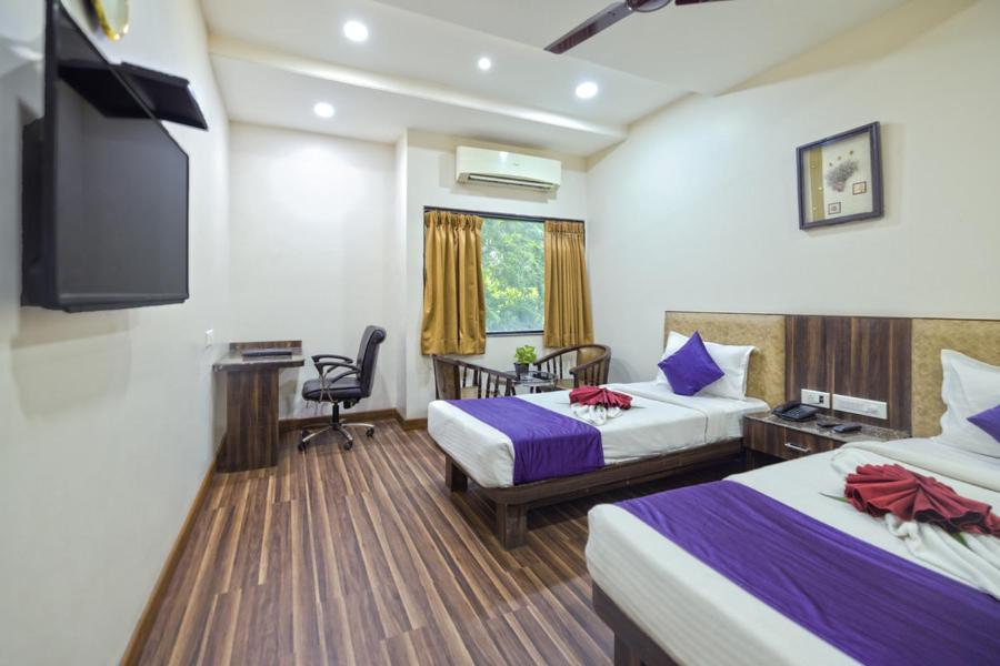 ホテル Sheetal International Rāipur エクステリア 写真