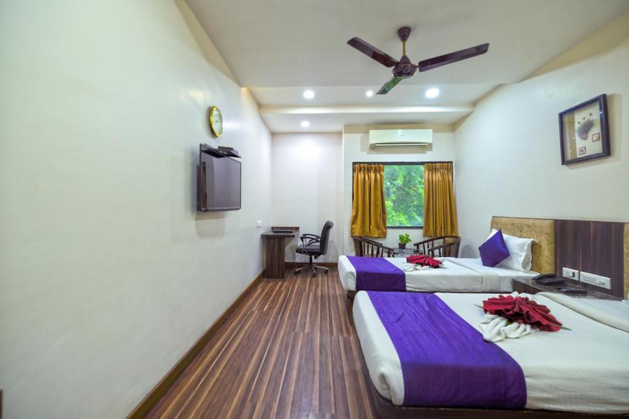 ホテル Sheetal International Rāipur エクステリア 写真