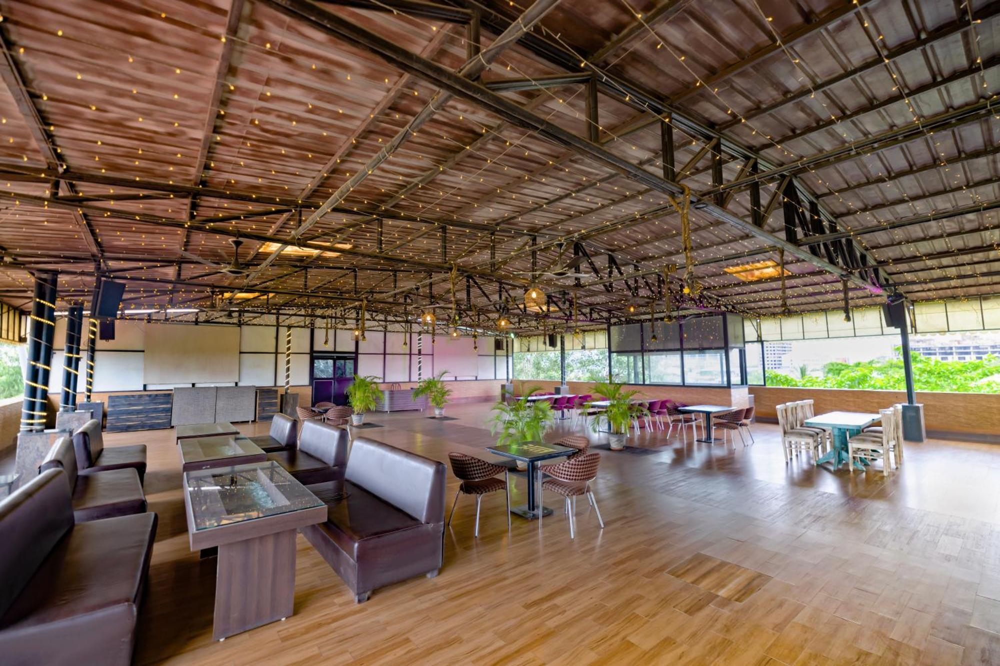 ホテル Sheetal International Rāipur エクステリア 写真