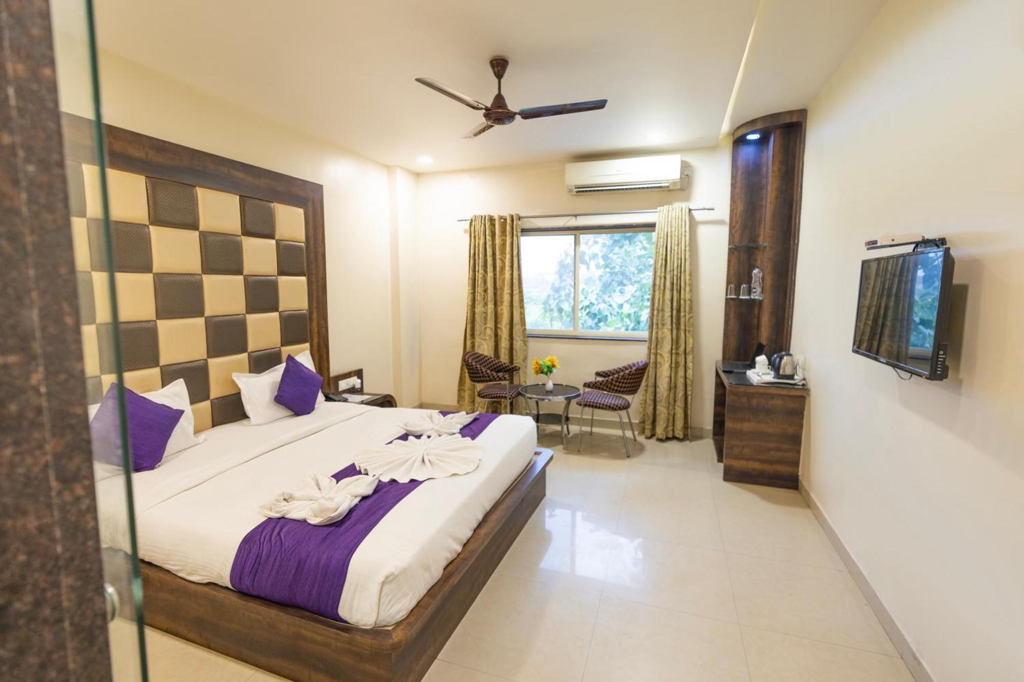 ホテル Sheetal International Rāipur エクステリア 写真
